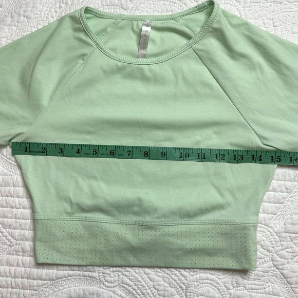 Fabletics Set shorts - top size small - Picture 4 of 10